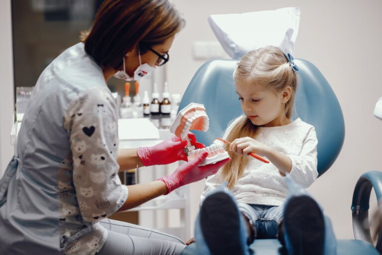 Pediatric Dentist in Law Garden