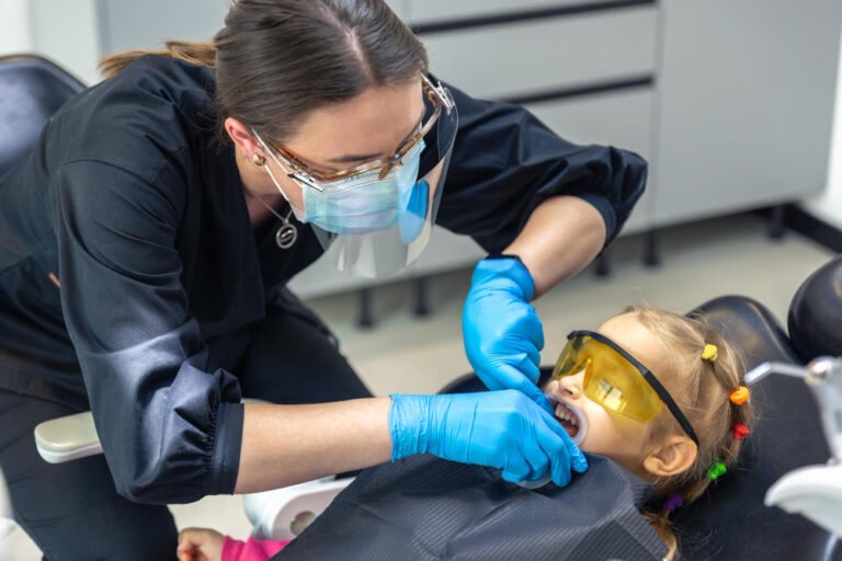 Pediatric Dentist in Law Garden